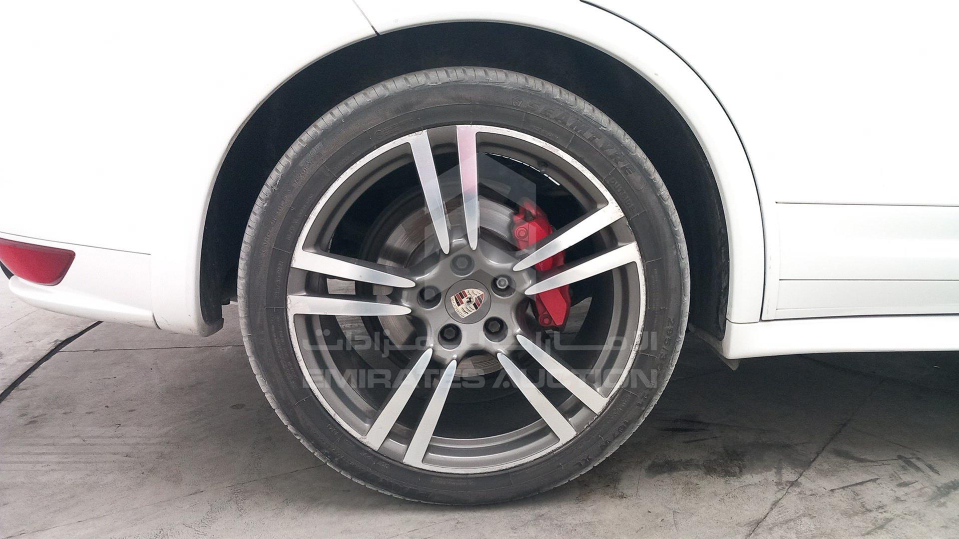 2013 PORSCHE CAYENNE VIN: WP1ZZZ92ZDLA71912
