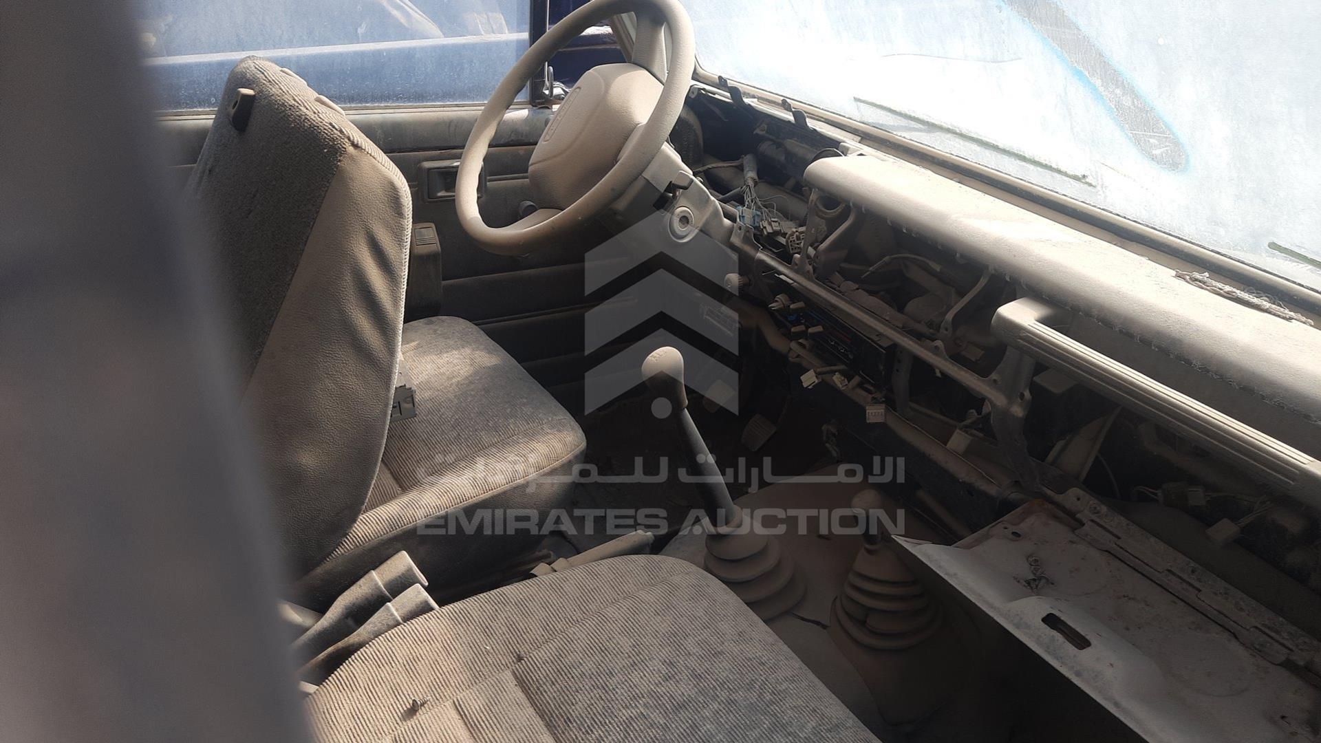 2005 TOYOTA LAND CRUISER VIN: JTFLB71JX58007514