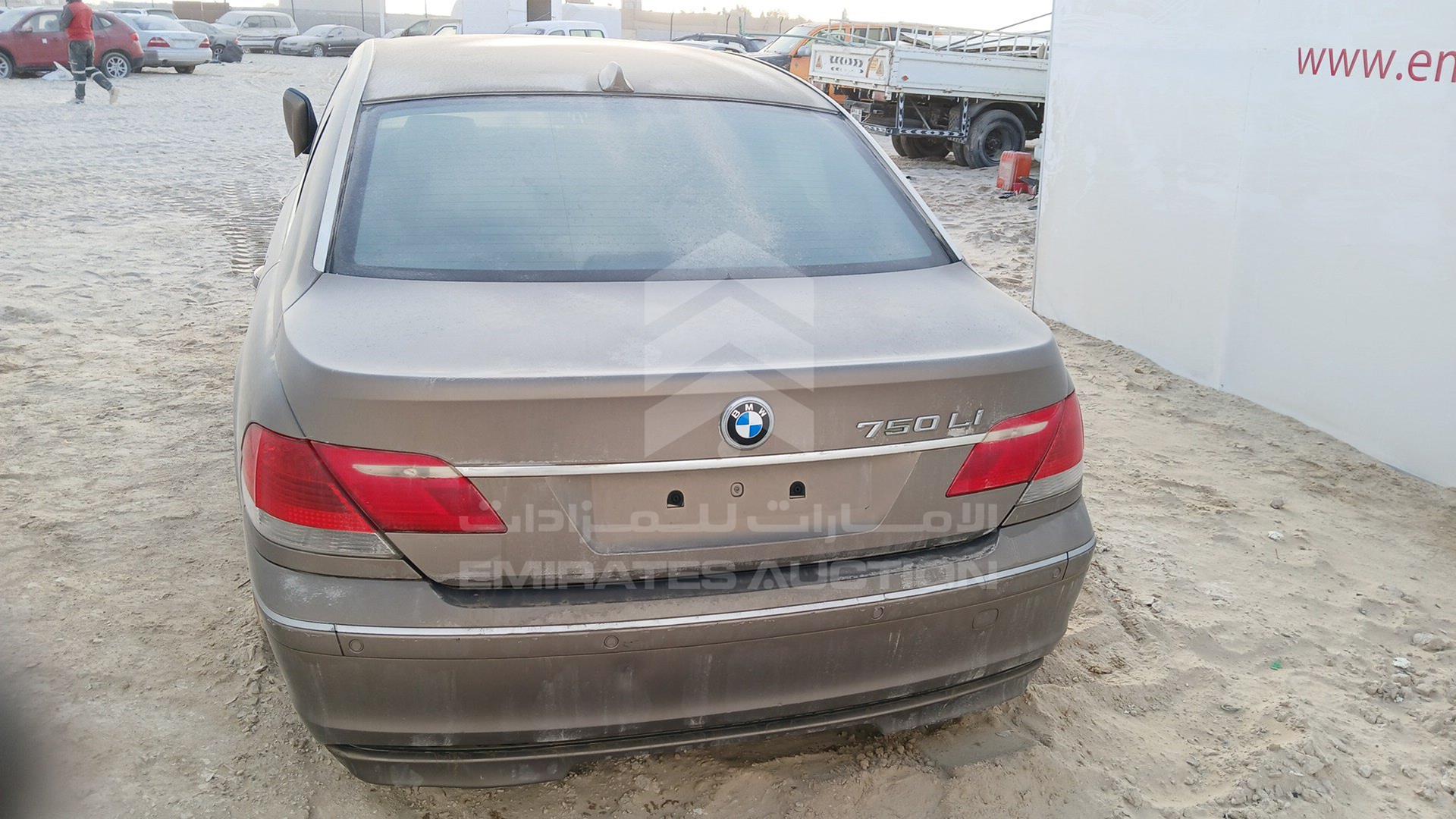 2006 BMW 730 IL VIN: WBAHN21086DS81512