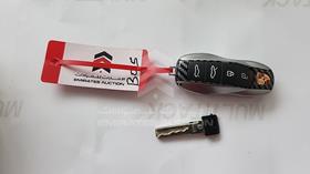 2024 Porsche 718 SPYDER RS — Keys — Photo 6 — Thumbnail