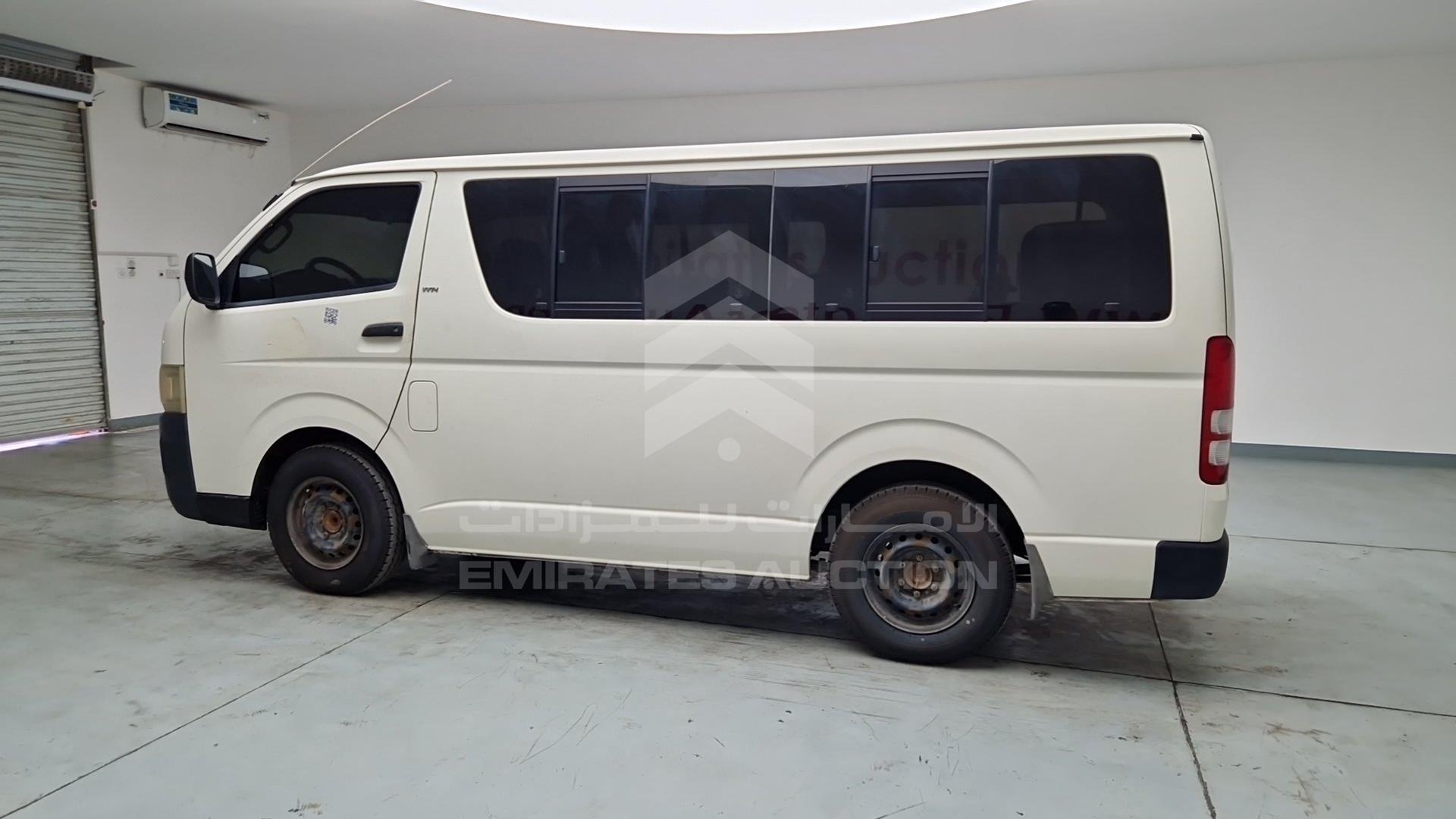 2007 TOYOTA HIACE VIN: JTGJX02P575006788