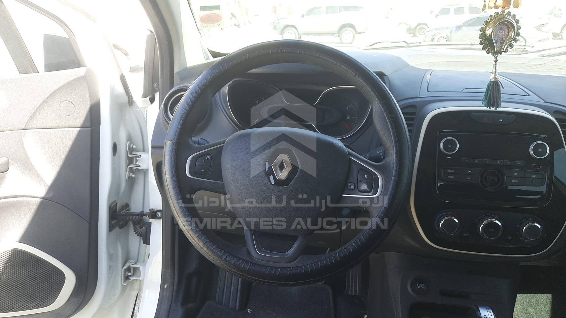 2019 RENAULT CAPTUR VIN: VF12RRJR1KW466020
