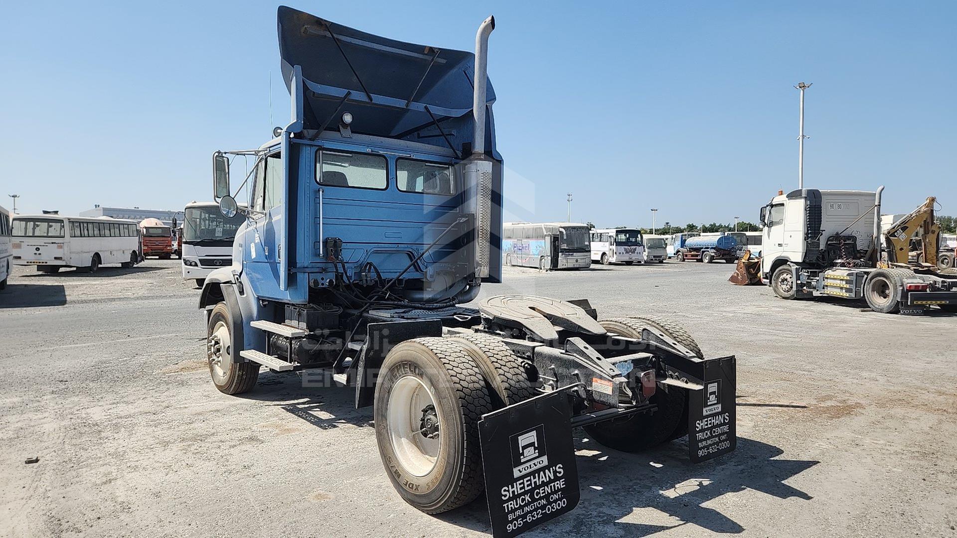2001 FREIGHTLINER FL 80 VIN: 1FUWTMCB41HH38291