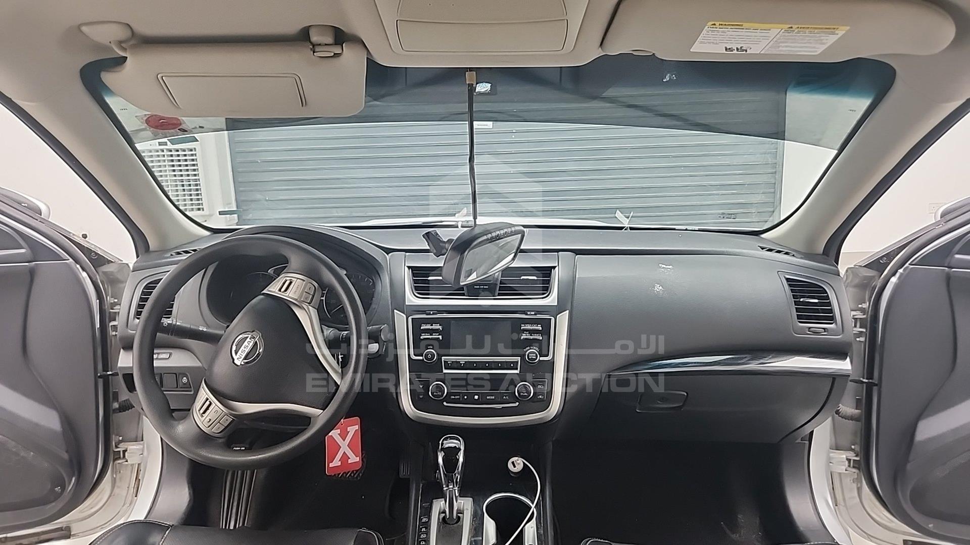 2017 NISSAN ALTIMA VIN: 1N4AL3AP4HC234120