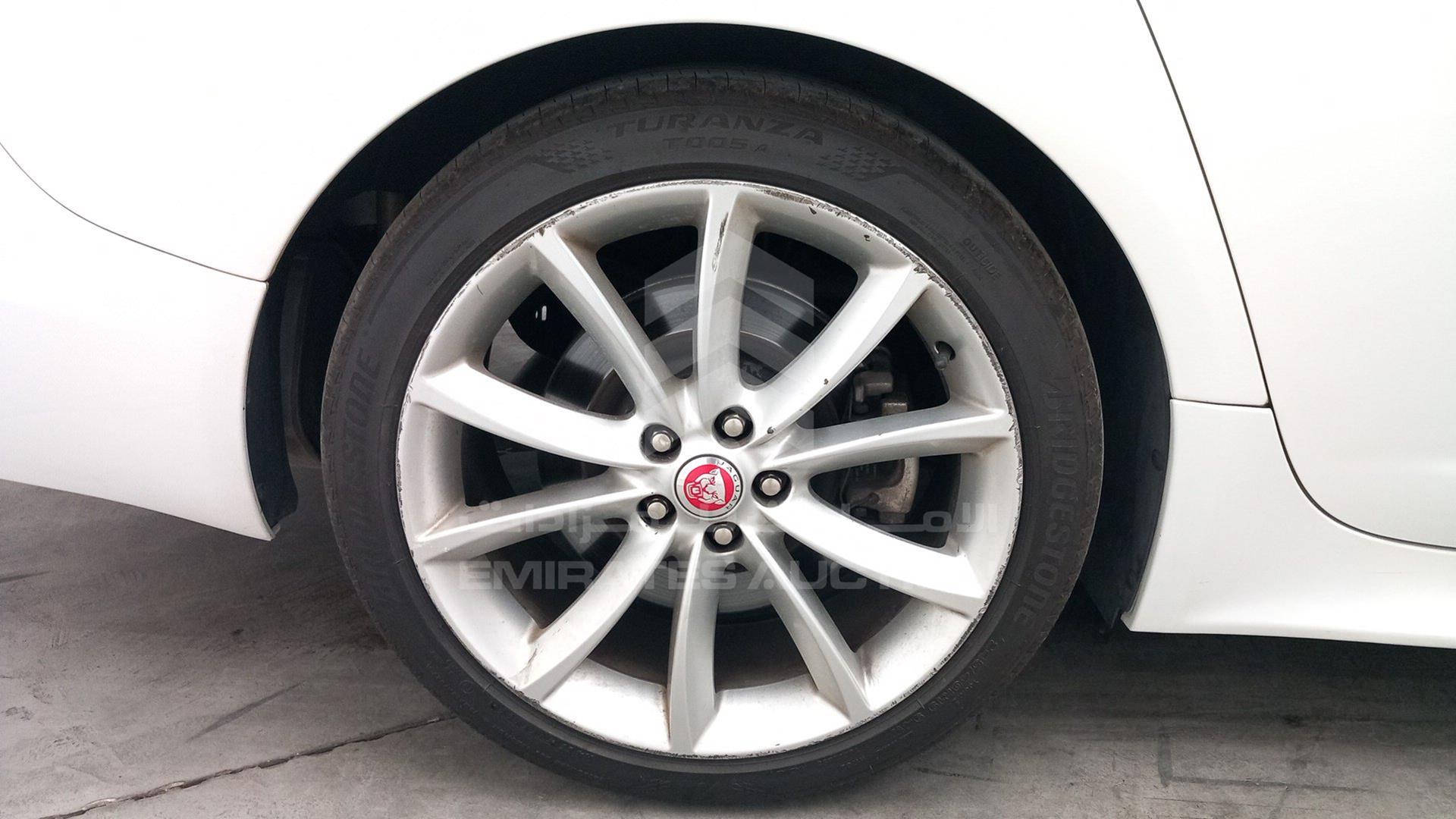 2015 JAGUAR XF VIN: SAJAA05AXF8U48907