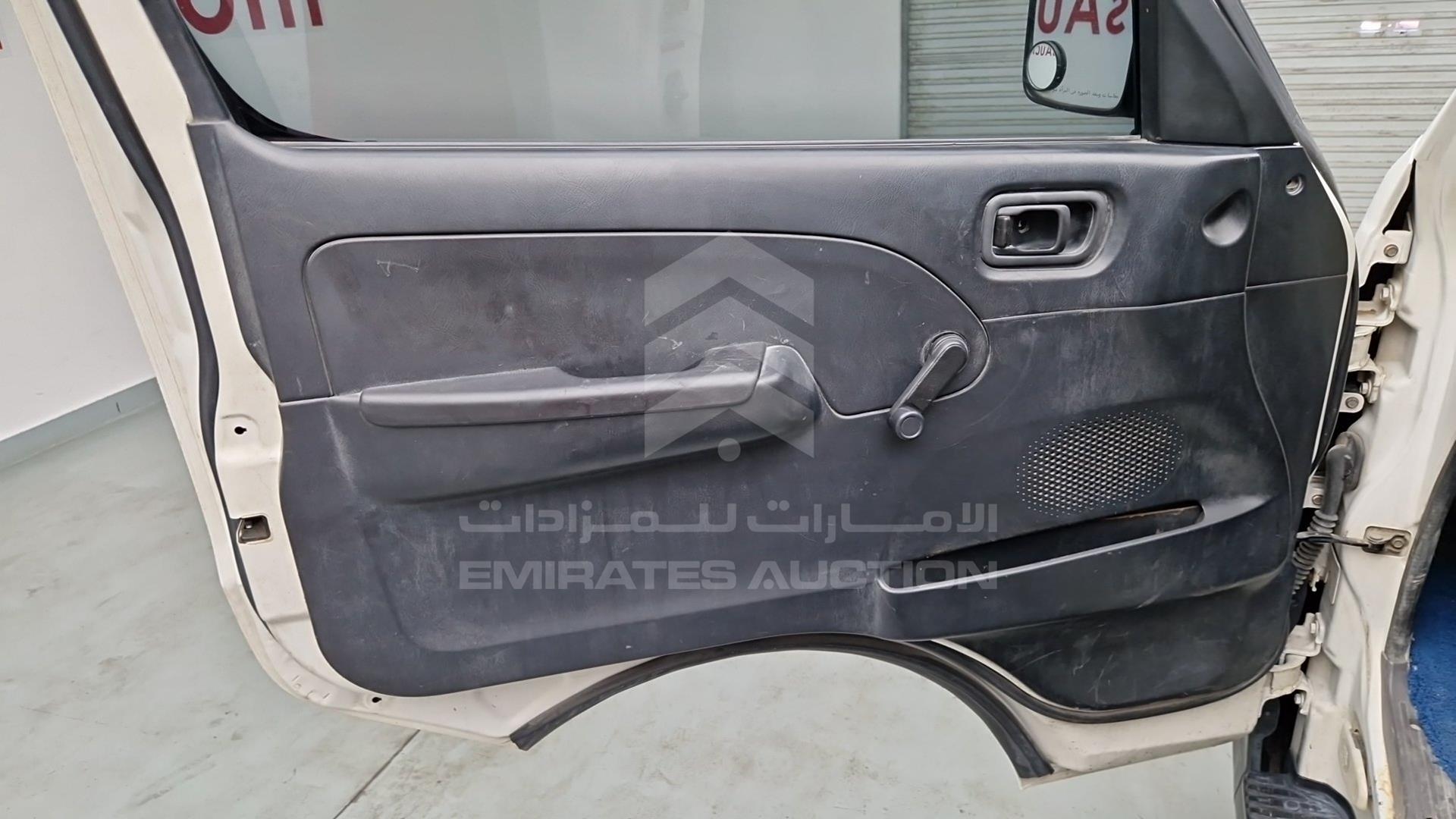 2009 NISSAN URVAN VIN: JN6AE54S49X018016