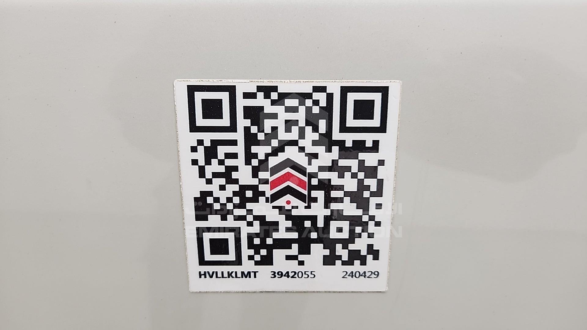 2010 MITSUBISHI PAJERO VIN: JMYLRV95WAJ702893