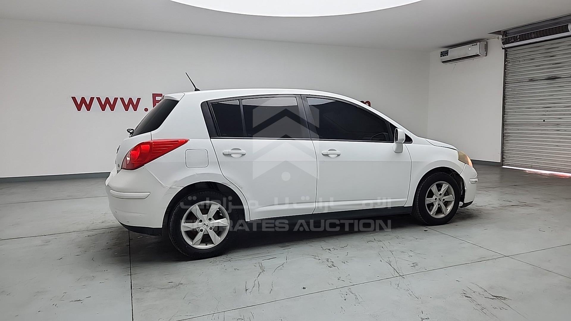 2011 NISSAN TIIDA VIN: 3N1BC1C68BL351706