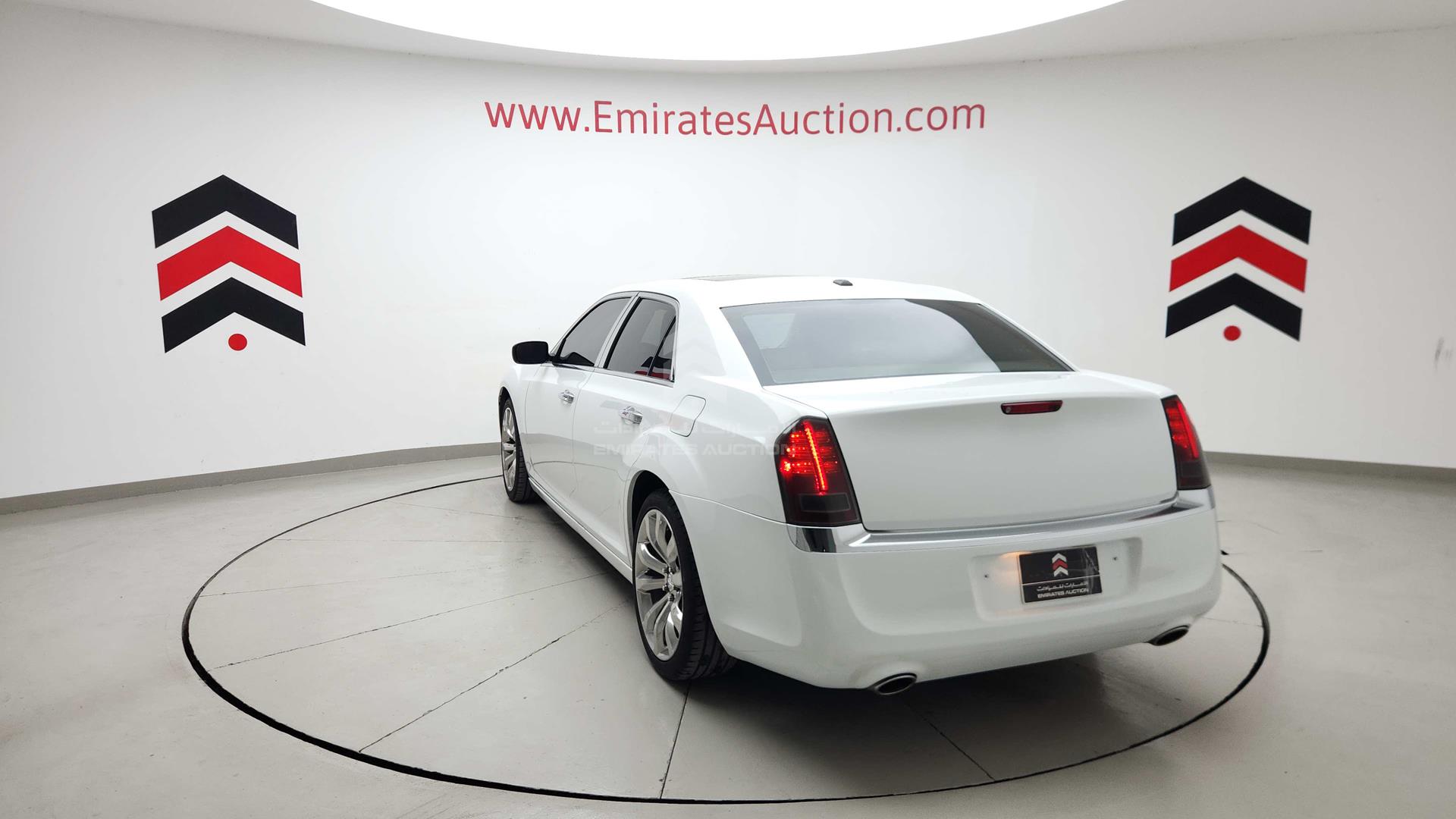 2012 CHRYSLER 300 C VIN: 2C3CCACGXCH246111