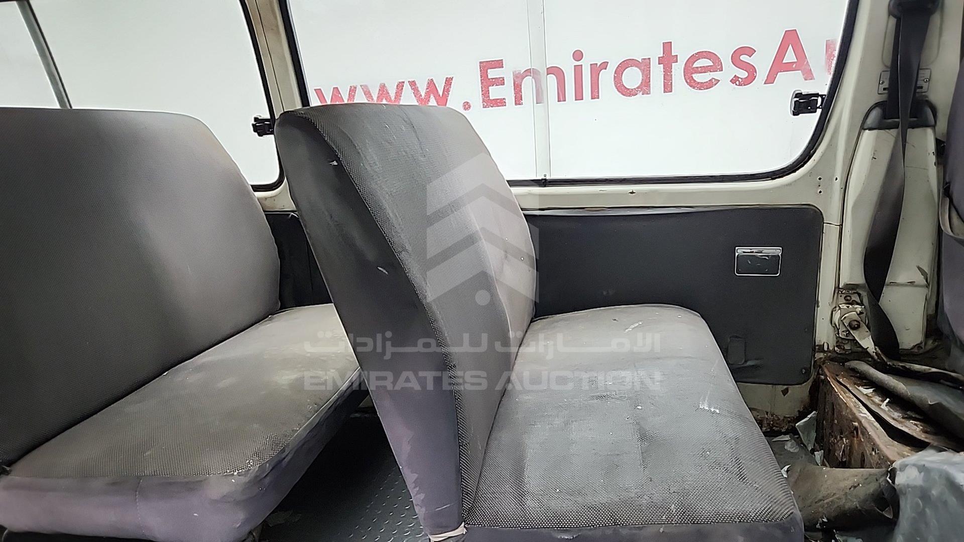 1996 TOYOTA HIACE VIN: RZH1150002393