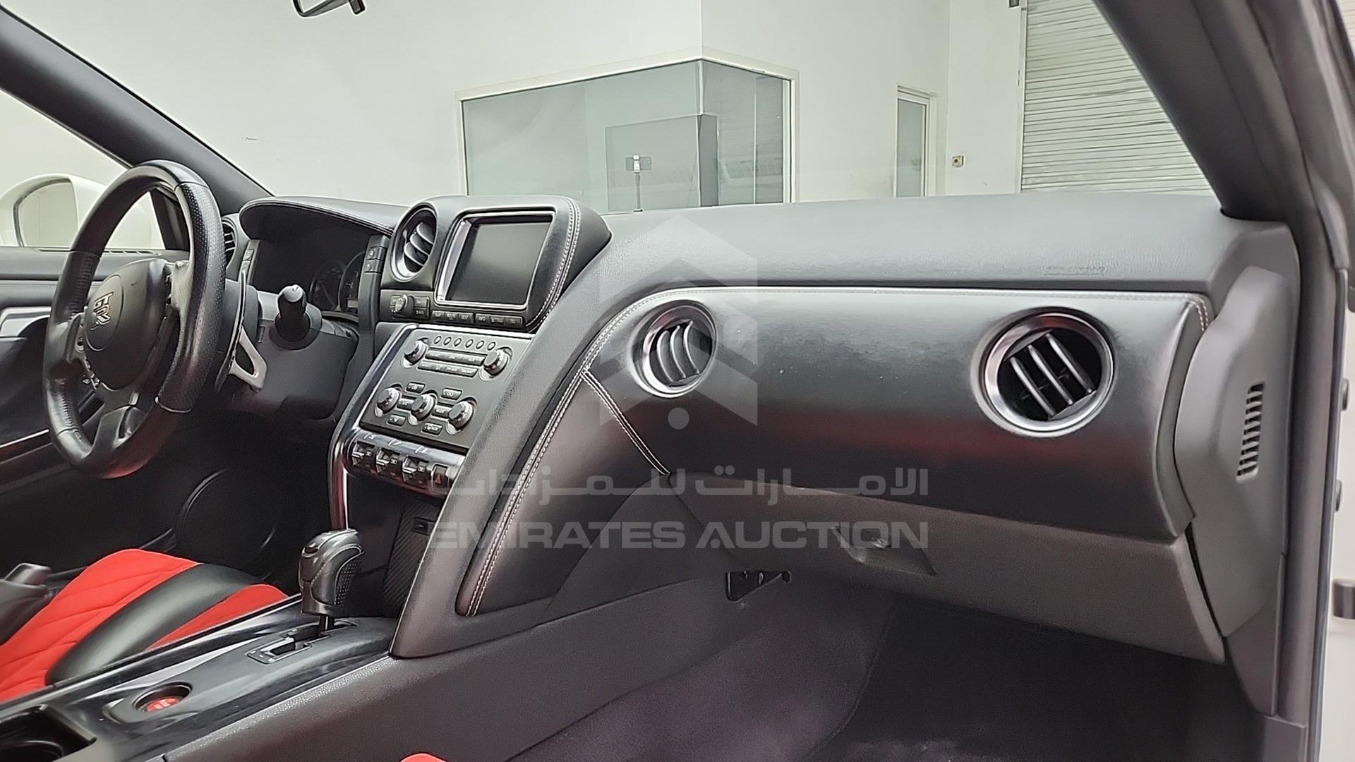 2013 NISSAN GTR VIN: JN1AR5EF6DM660016