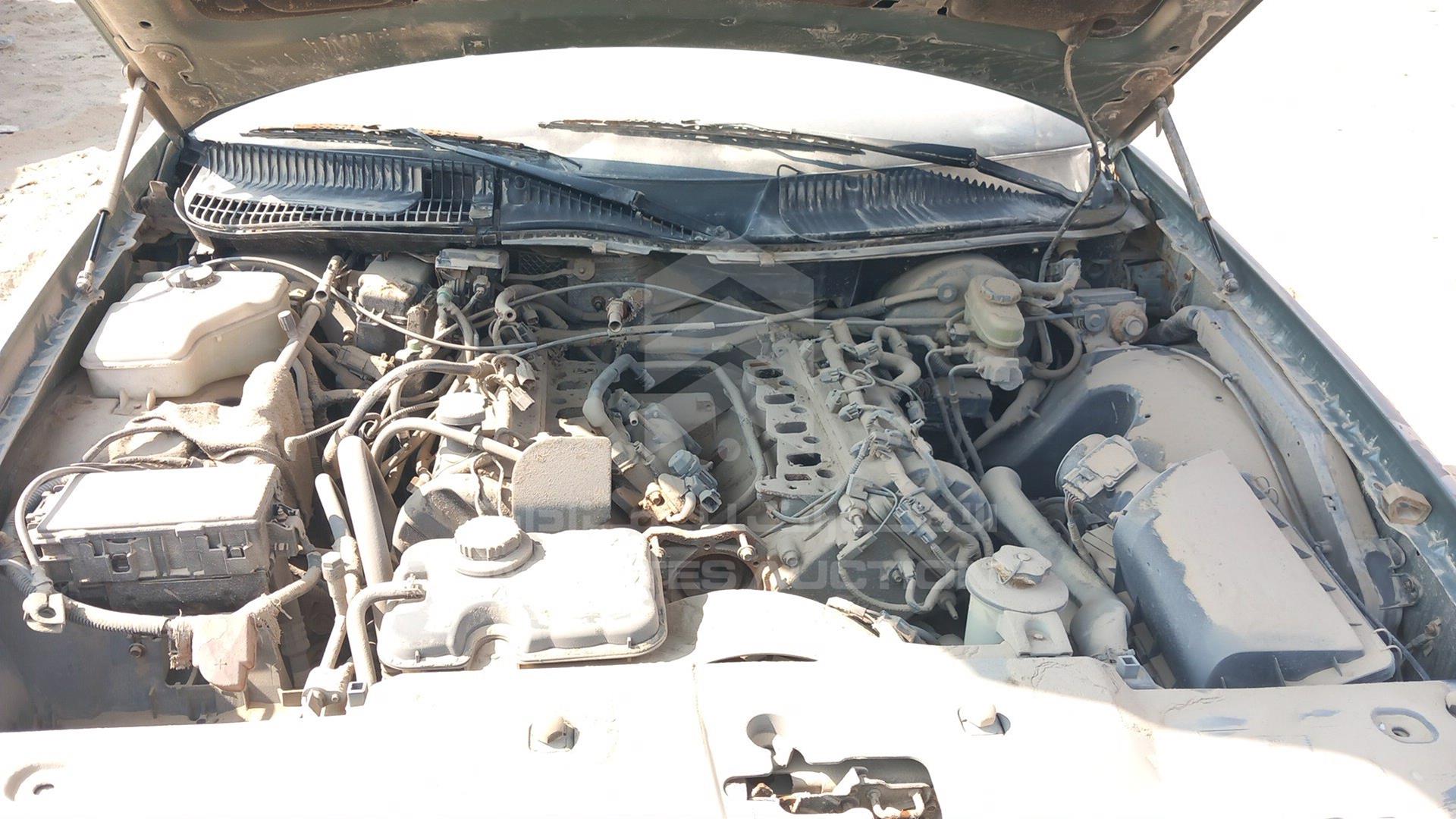 2004 LINCOLN TOWN CAR VIN: 1LNHM81W84Y628335