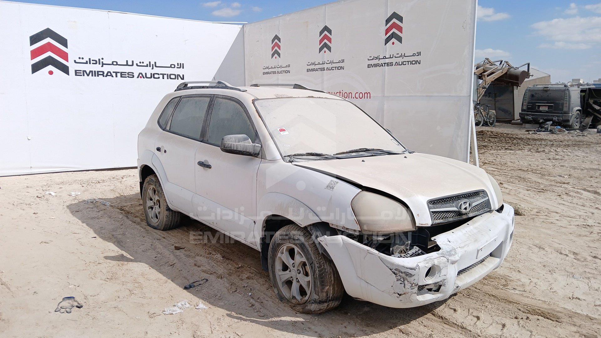 2009 HYUNDAI TUCSON VIN: KMHJM81B49U047461