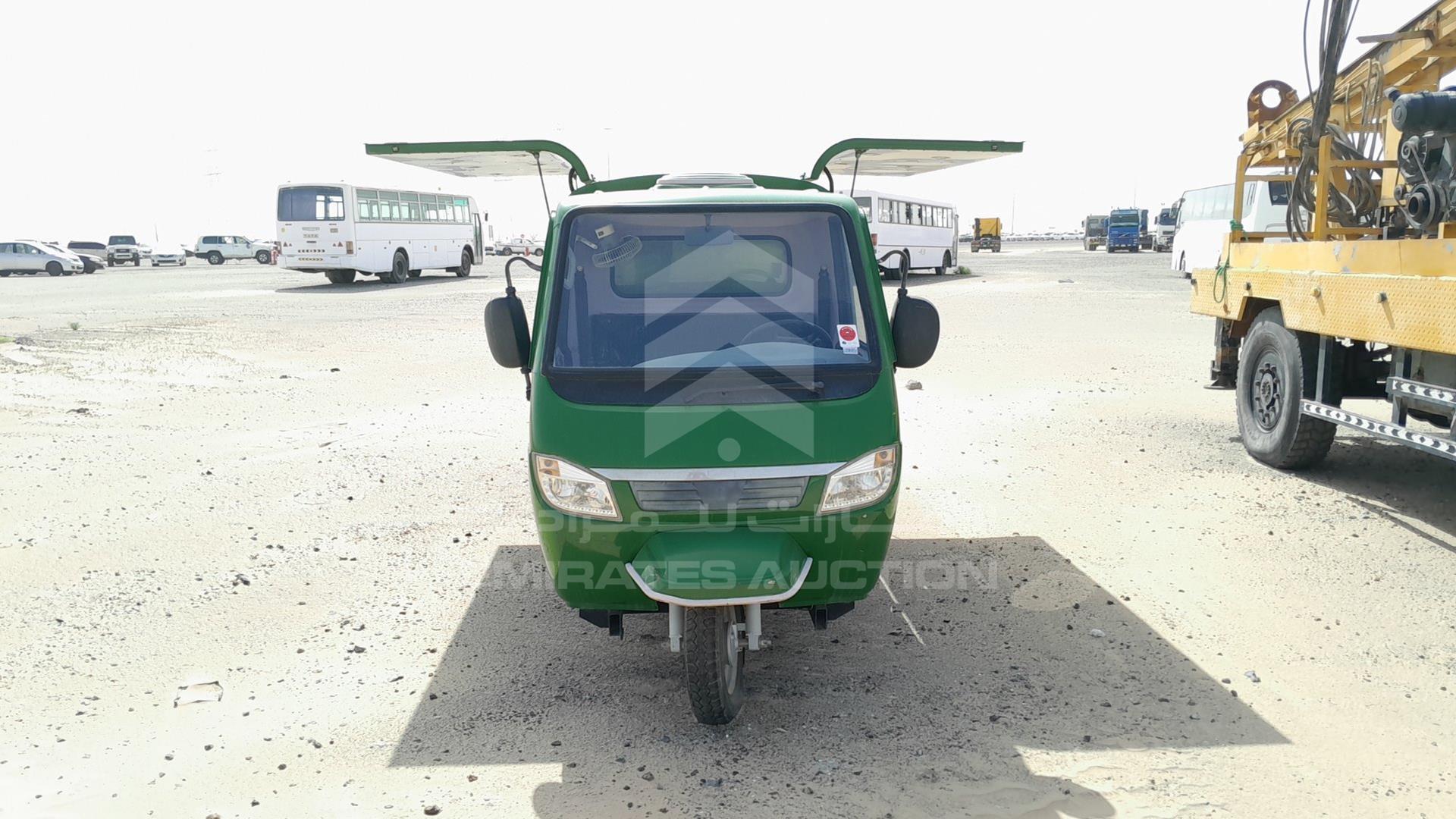 0 TRICYCLE --- VIN: LB6MWMZ09J1A04355
