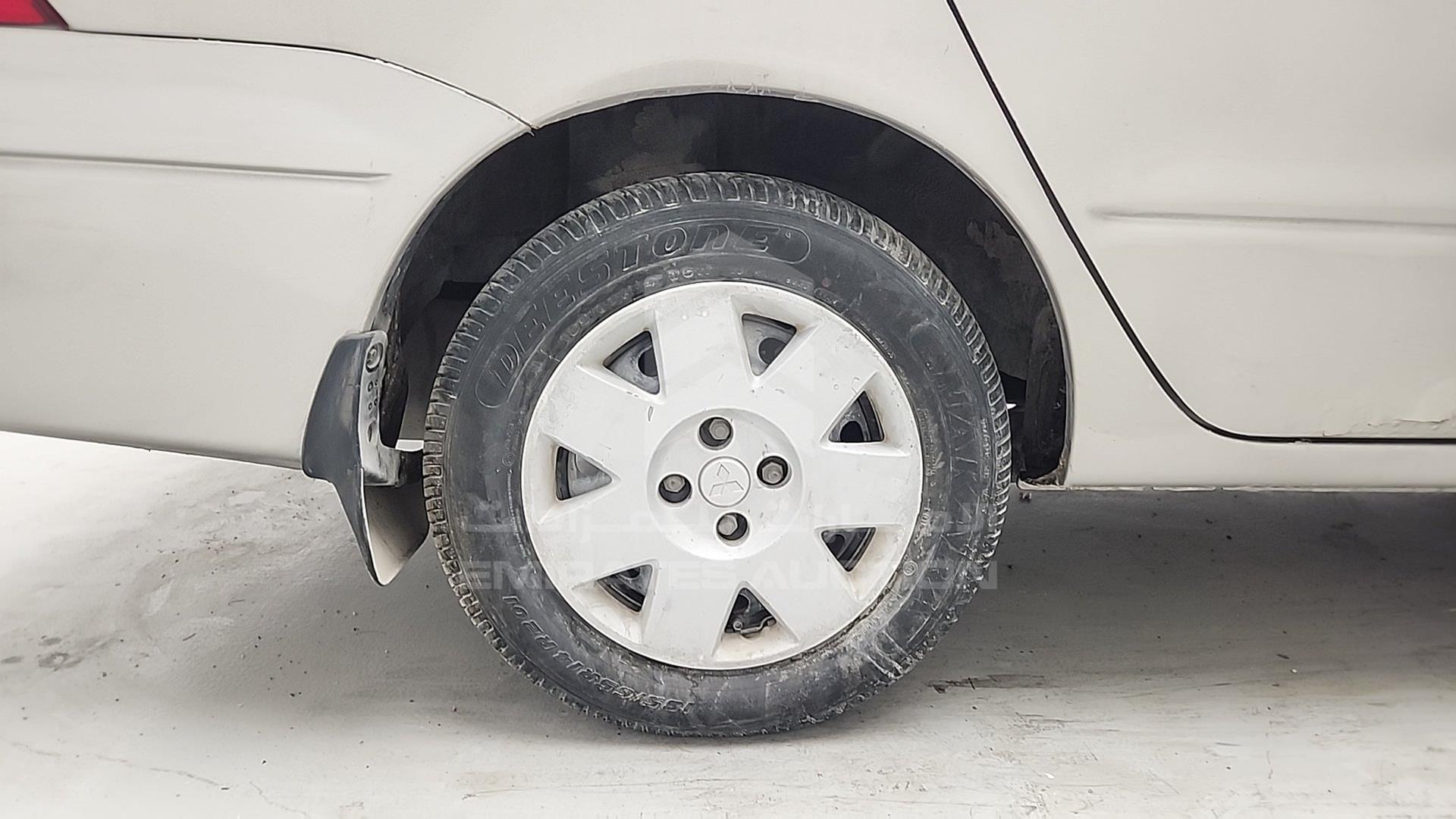 2002 MITSUBISHI LANCER VIN: JMYSNCS1A2U775608