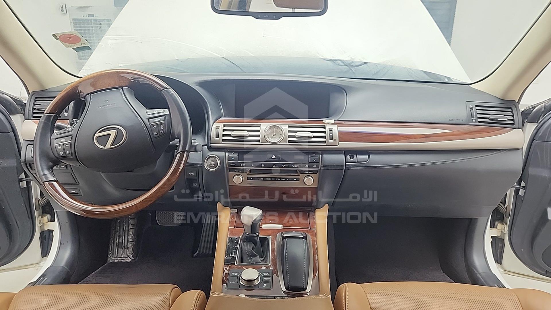 2014 LEXUS LS 460 L VIN: JTHGL46F7E5053585