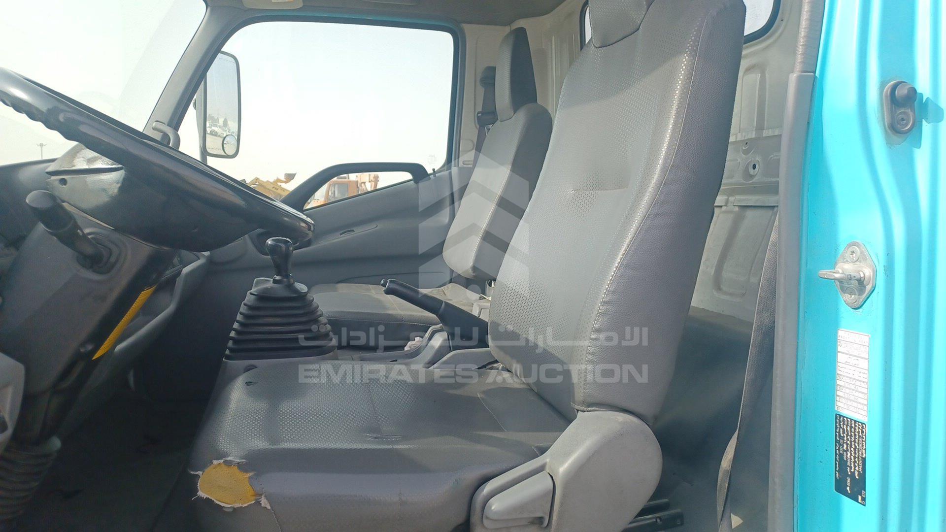 2021 HINO 300 VIN: JHHUCN1FXMK038058