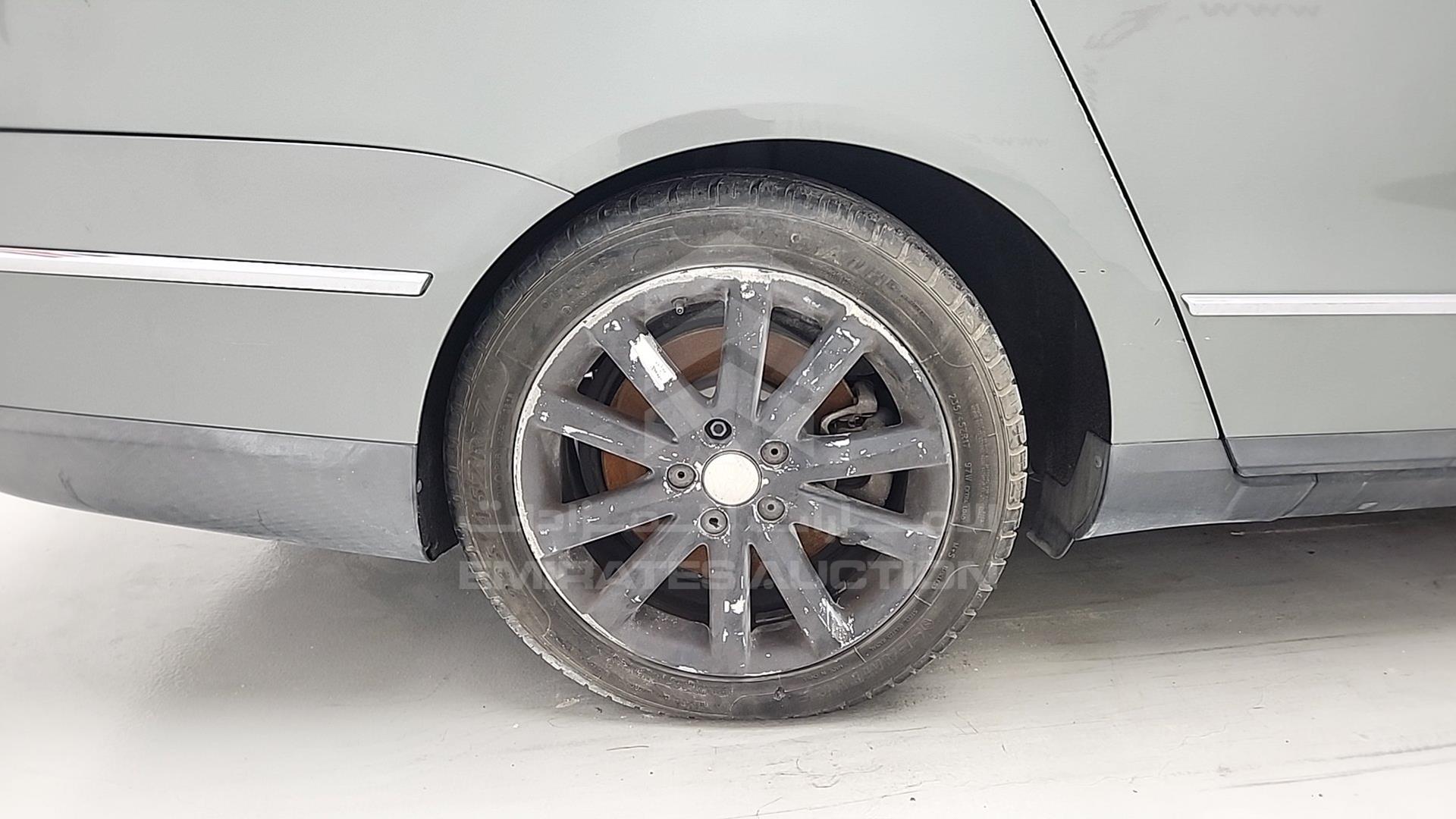 2009 VOLKSWAGEN PASSAT VIN: WVWCR23C59P000245