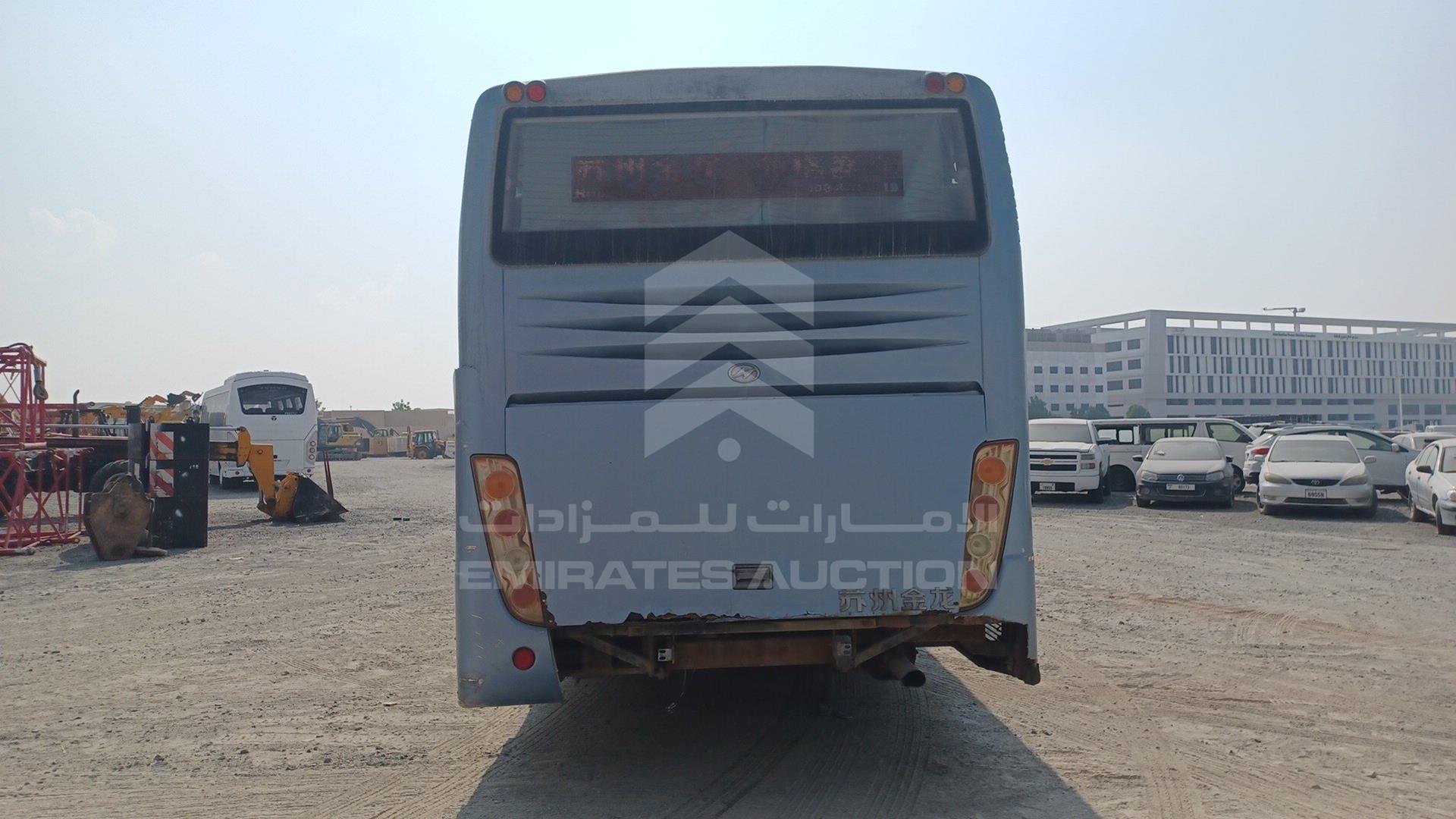 2010 HIGER BUS VIN: LKLR1FSD1AB537463