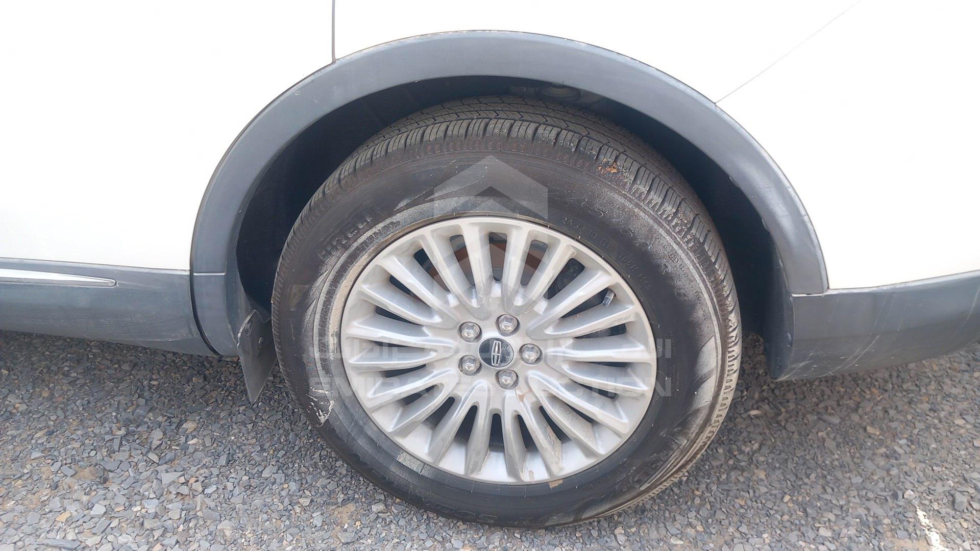 2020 LINCOLN NAUTILUS VIN: 2LMPJ8J99LBL05717