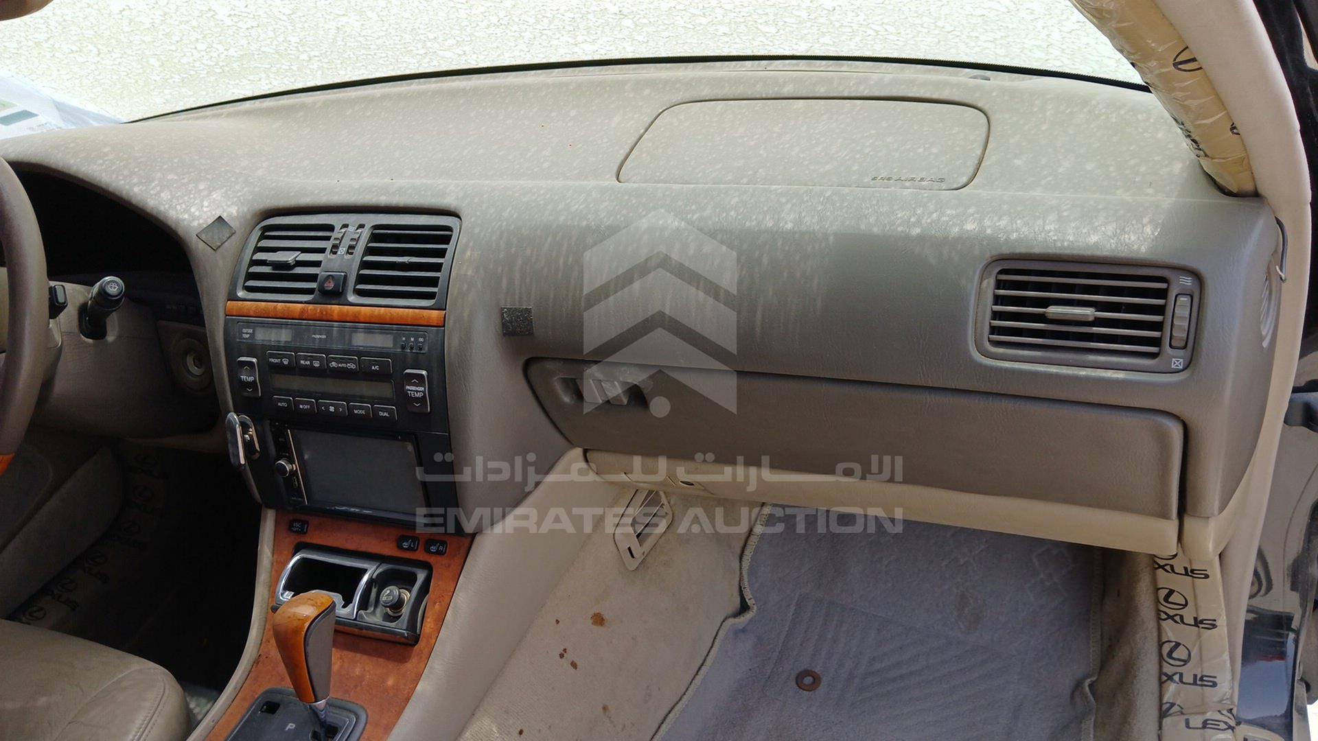 2000 LEXUS LS400 VIN: JT8BH28F0Y0176465