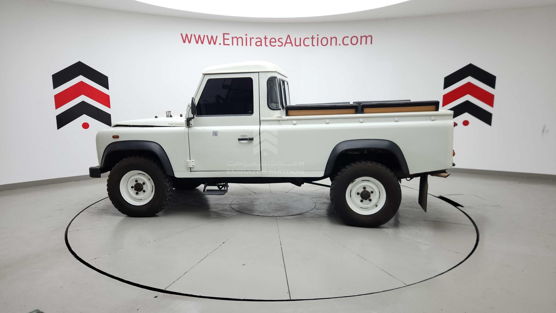 1999 LAND ROVER DEFENDER VIN: SALLDHAD8XA162422