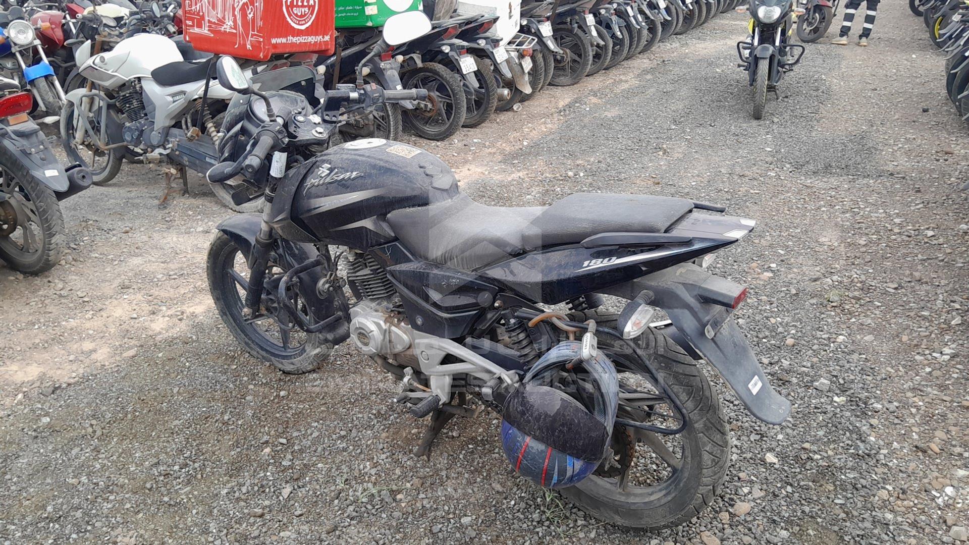 2016 BAJAJ PULSAR 180CC VIN: MD2A12DZ1GCB68337