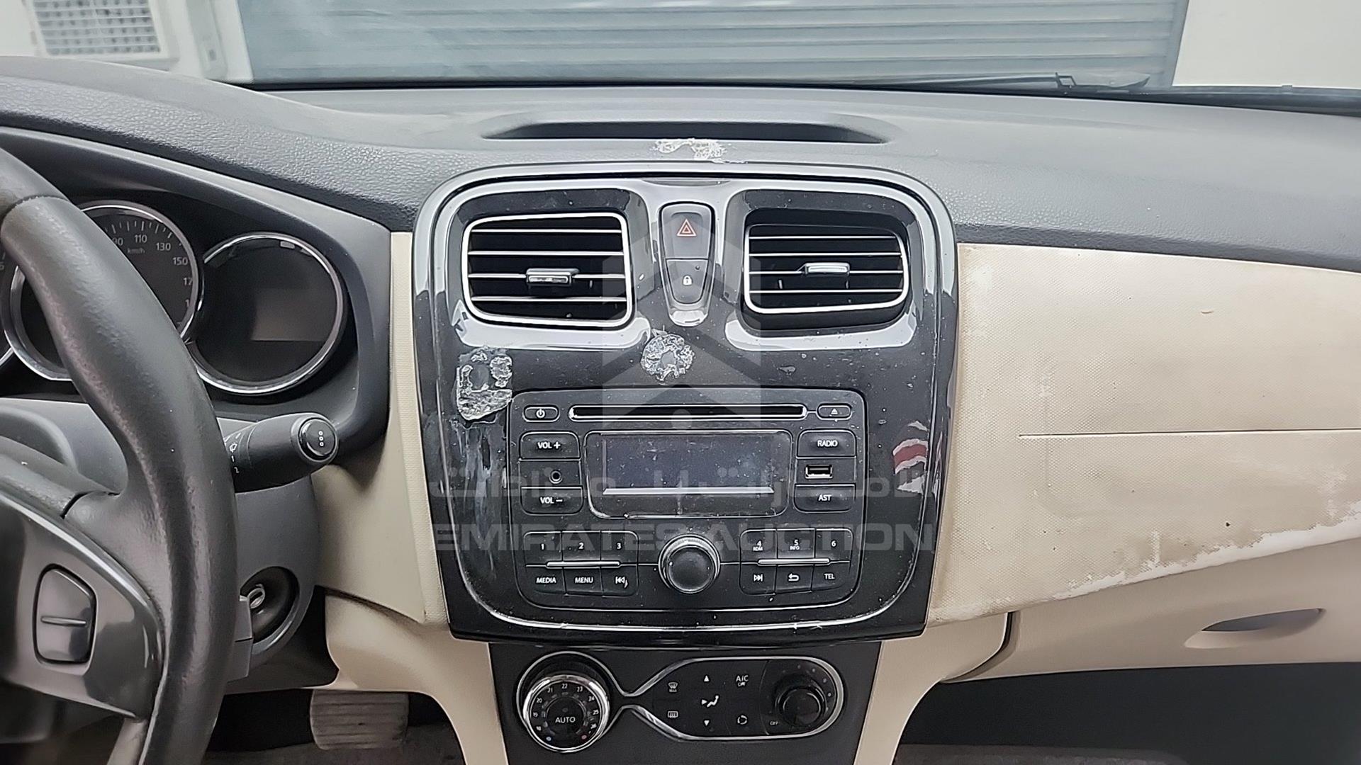 2017 RENAULT SYMBOL VIN: VF14SRAB7HT513853