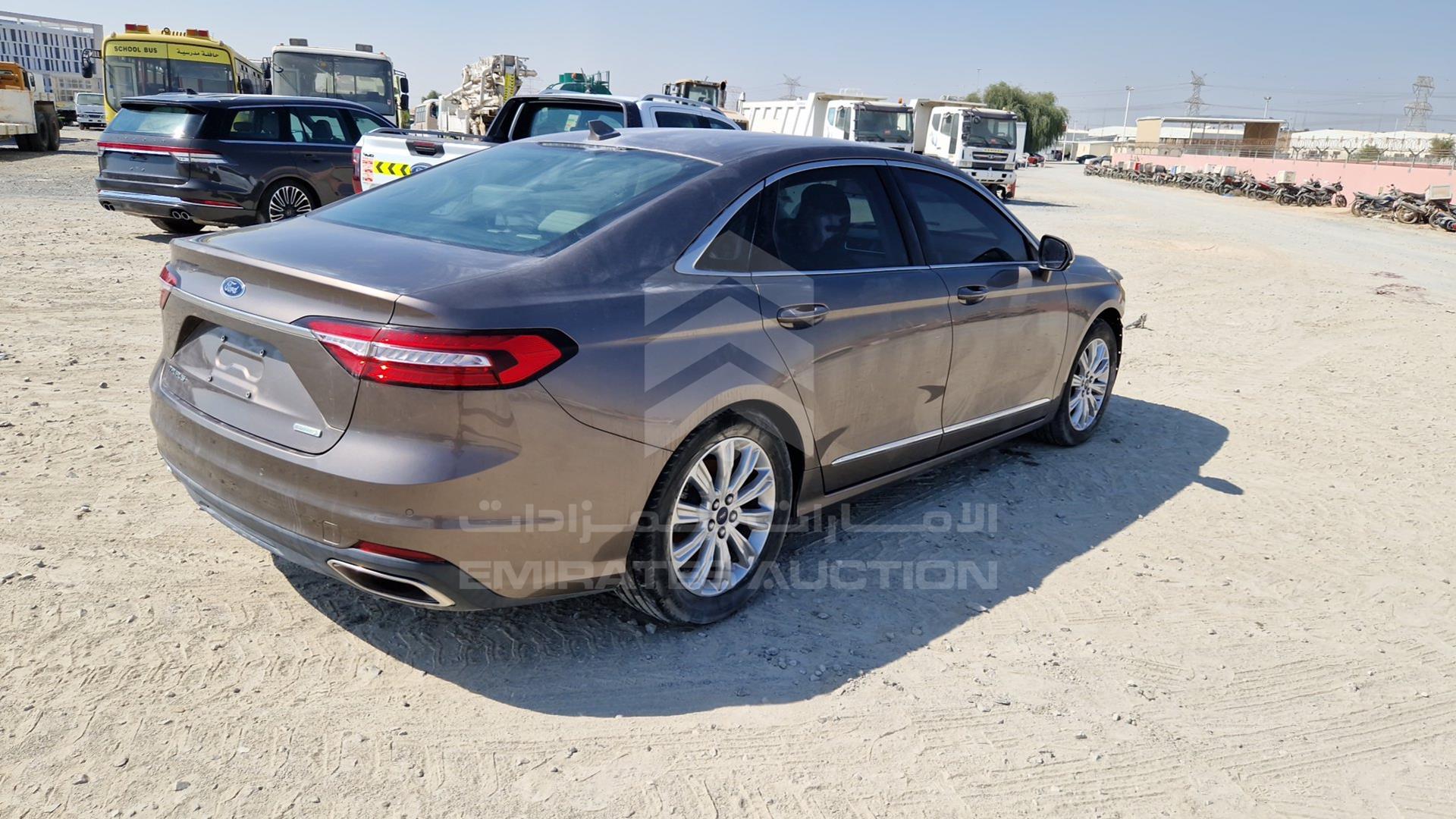 2022 FORD TAURUS VIN: LVSFMBFC7NHD24458