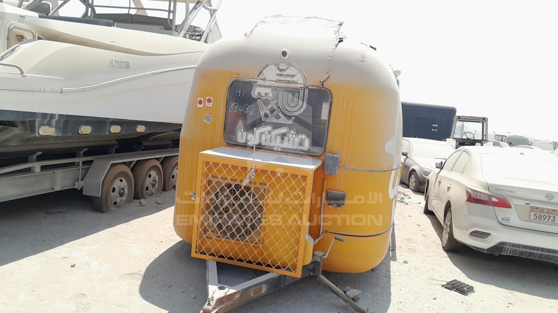 تريلر Food Truck — الزاوية الأمامية بالكامل — صورة 1