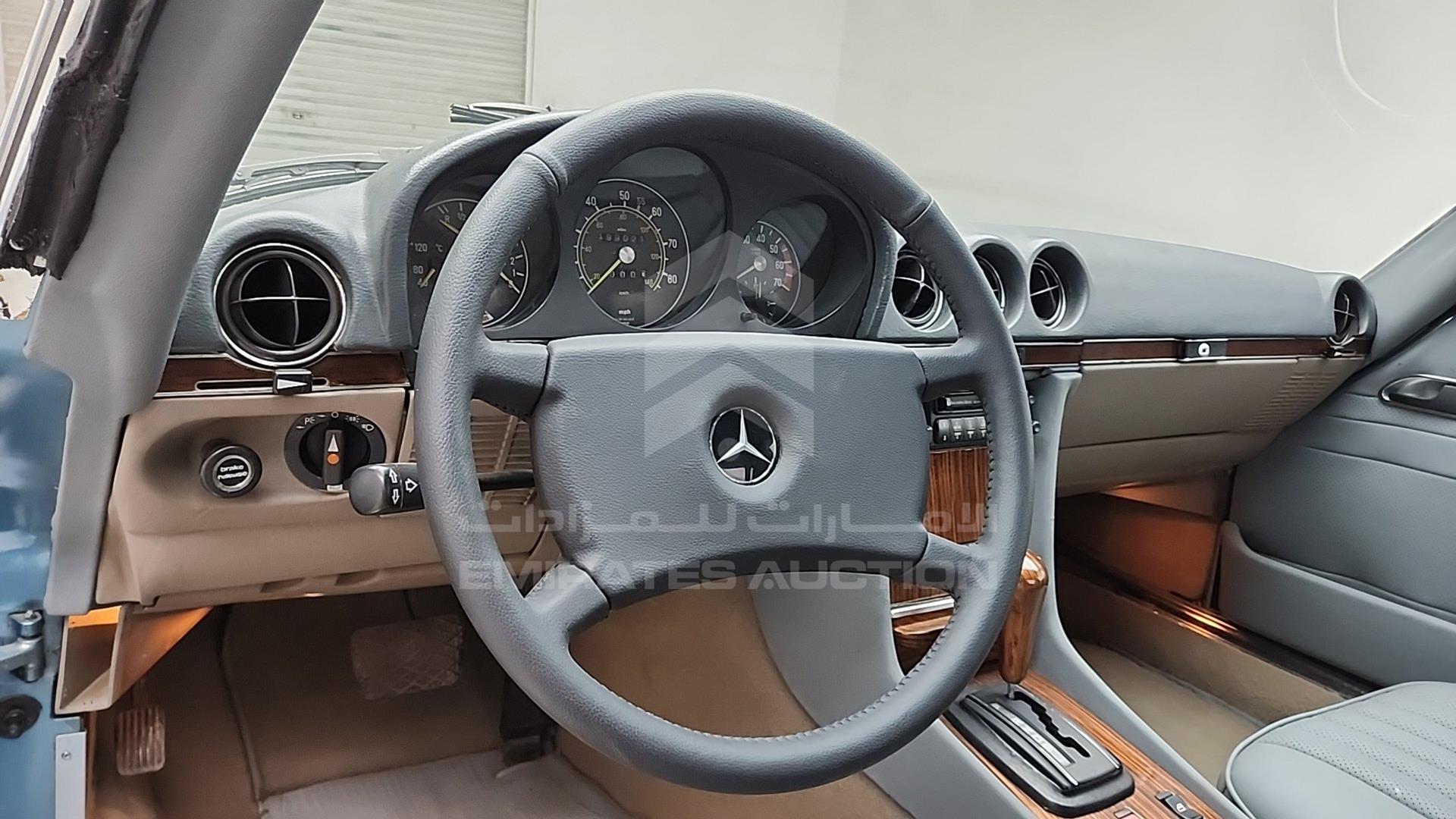 1982 MERCEDES SL 380 VIN: WDBBA45A5CB011405