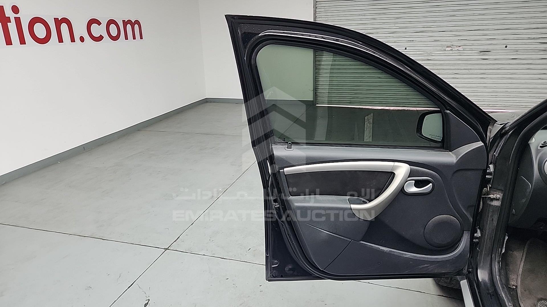 2015 RENAULT DUSTER VIN: VF1HSRCA1FA514477