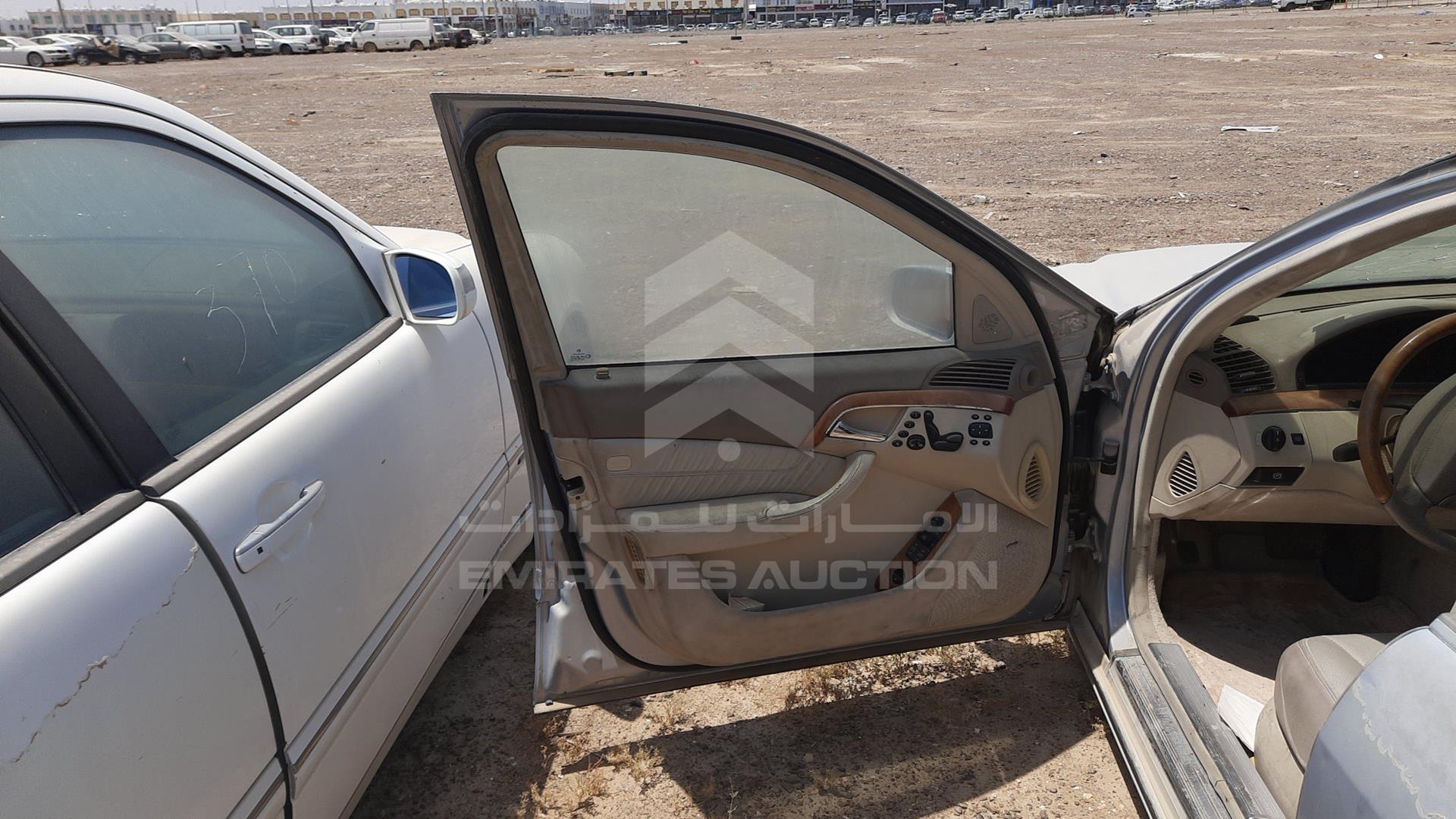 0 MERCEDES --- VIN: WDB2201751A379414