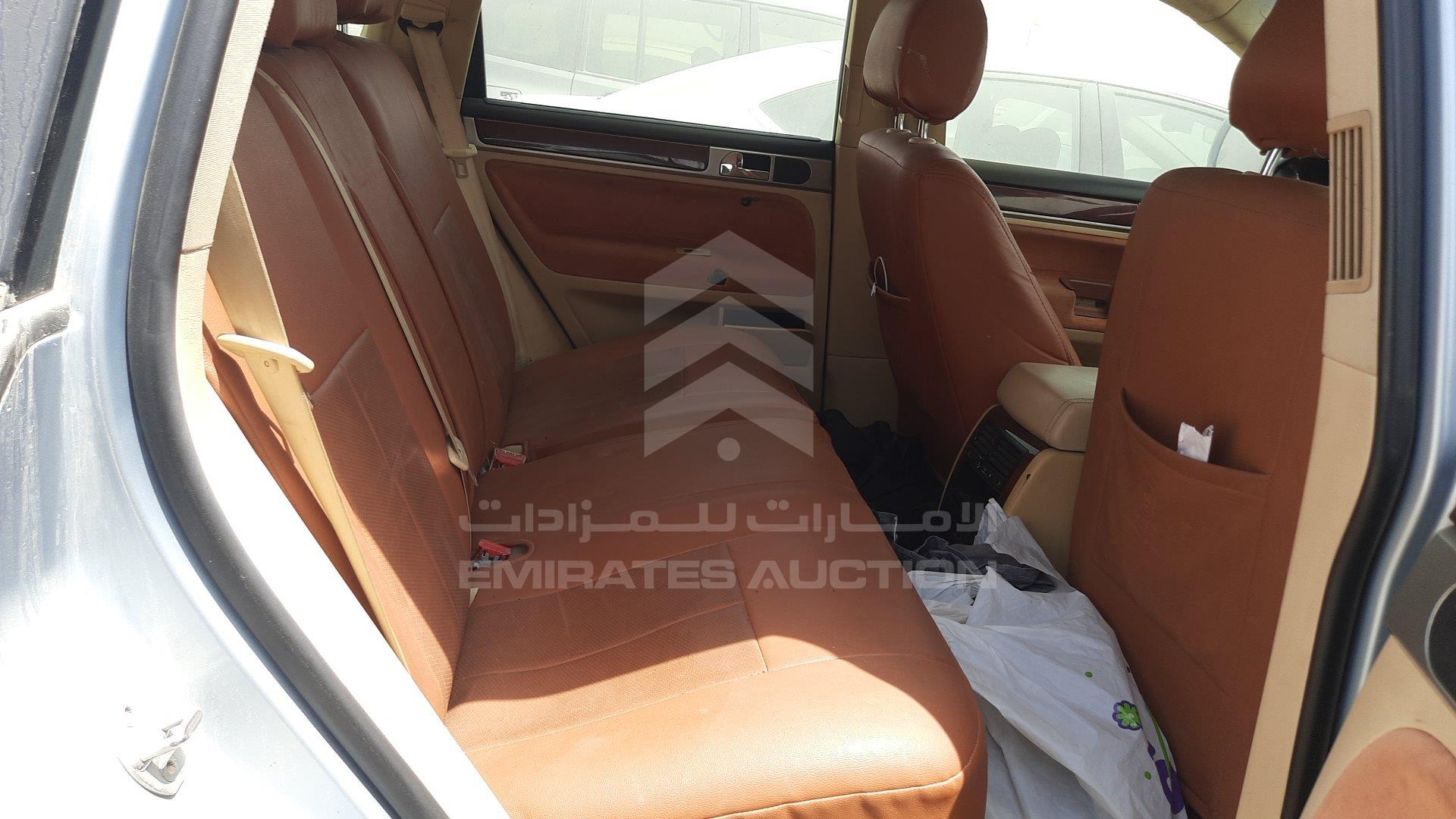 WVGAE27L06D048337 - 2006 Volkswagen Touareg - #353928