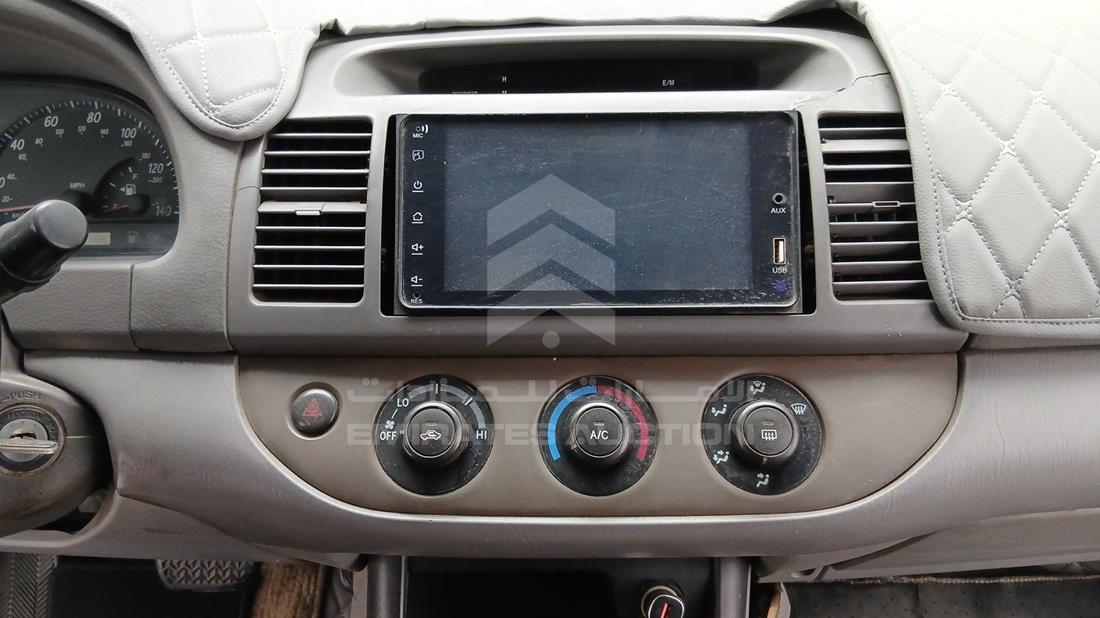 2002 Toyota Camry — Entertainment Systems & Camera Monitor & Navigation — Photo 18