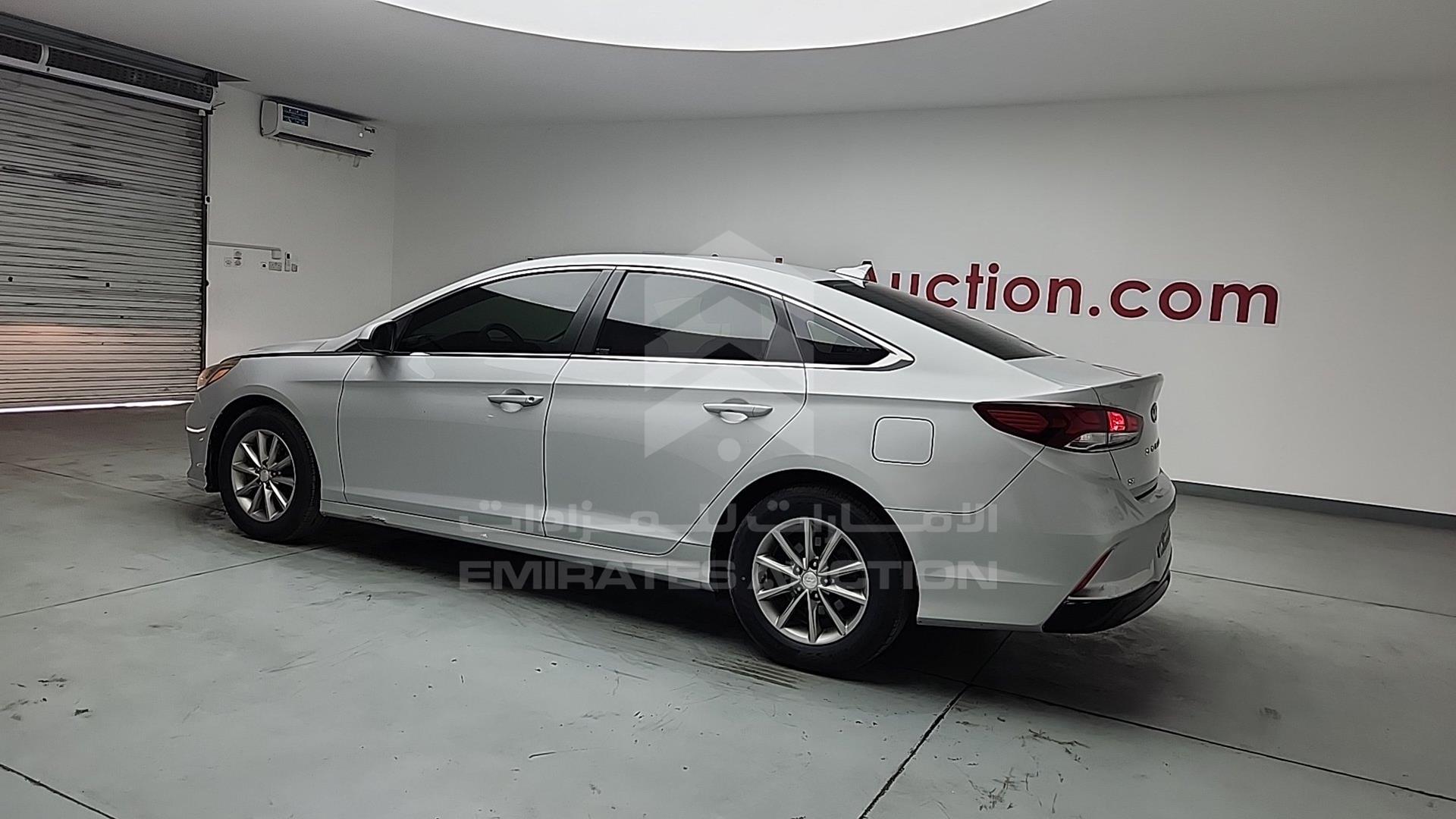 2018 HYUNDAI SONATA VIN: 5NPE24AF5JH680881