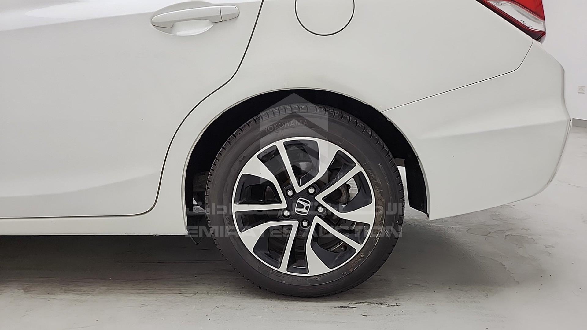 2014 HONDA CIVIC VIN: 19XFB2647EE900757