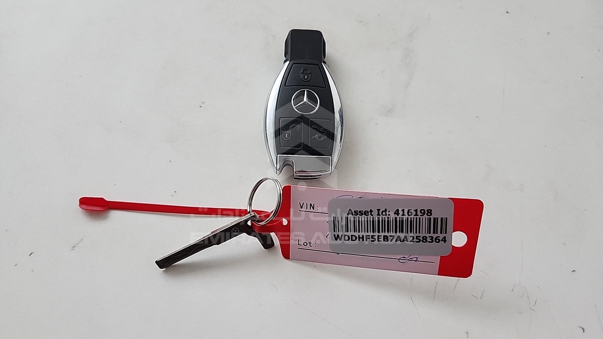 2010 MERCEDES E 300 VIN: WDDHF5EB7AA258364