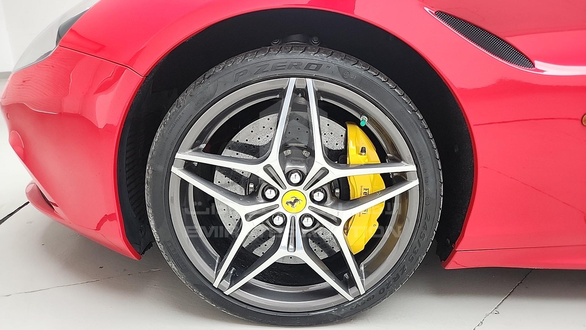 2017 FERRARI CALIFORNIA T VIN: ZFF77XJT3H0221553