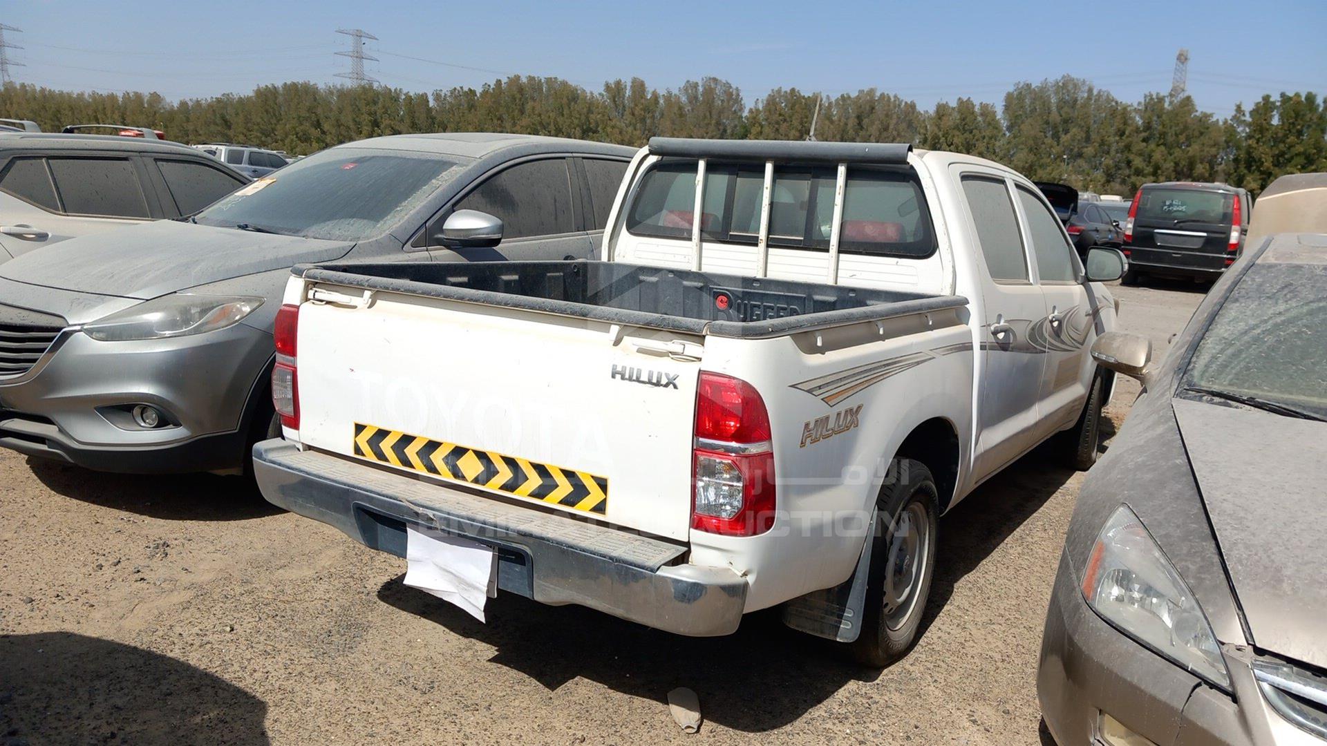 2015 TOYOTA HILUX VIN: MR0EW12G9F3032359