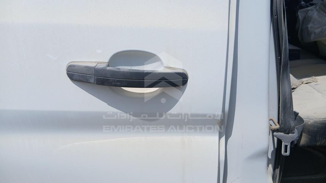 فورد ترانزيت 2023 — الباب الخلفي الأيمن — صورة 19