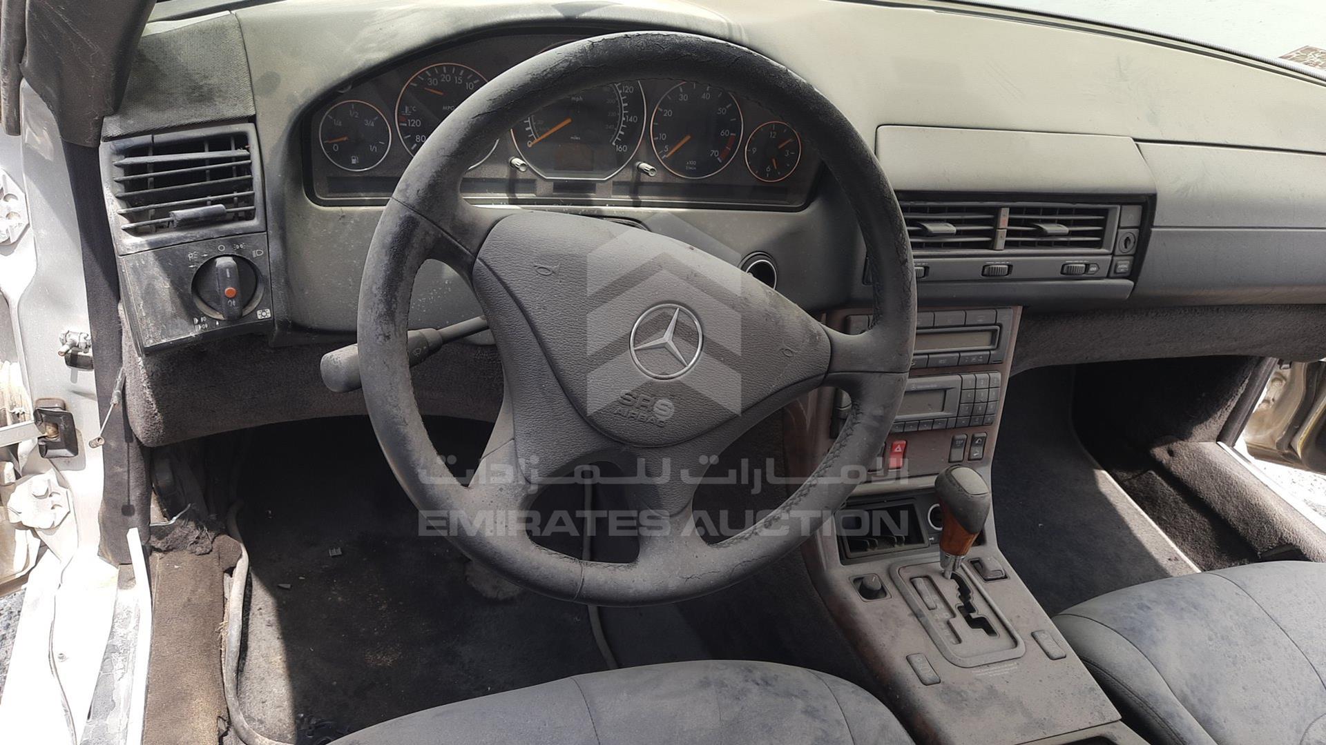 2001 MERCEDES SL 500 VIN: WDBFA68F61F197062