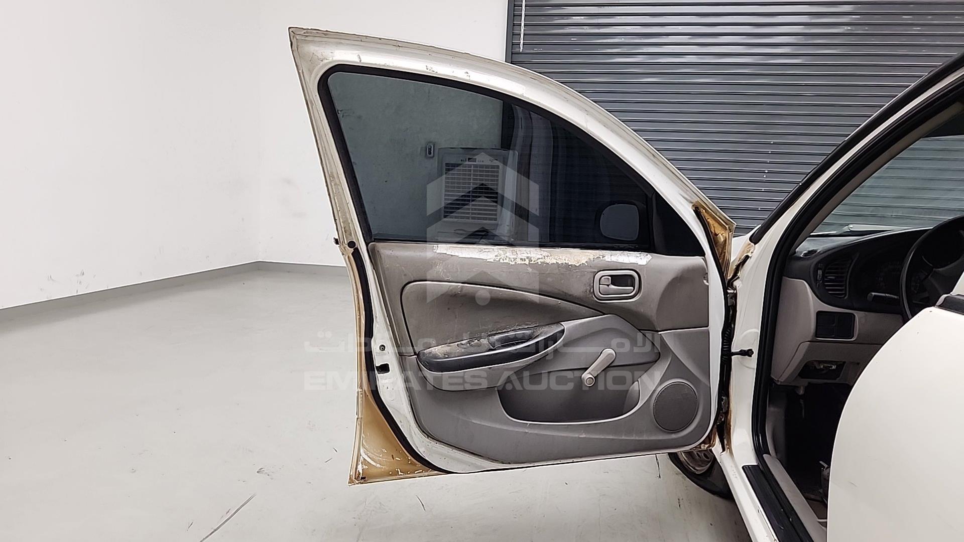 2002 NISSAN SUNNY VIN: JN1EN61S62W050396