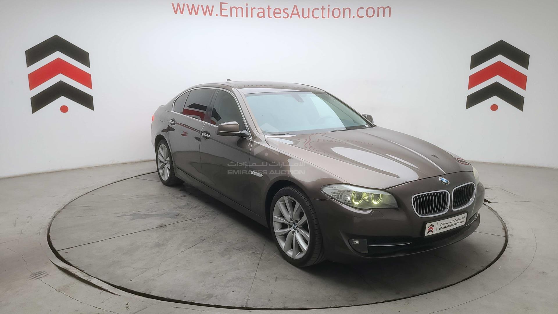 2013 BMW 530 VIN: WBACU5102DSF10485