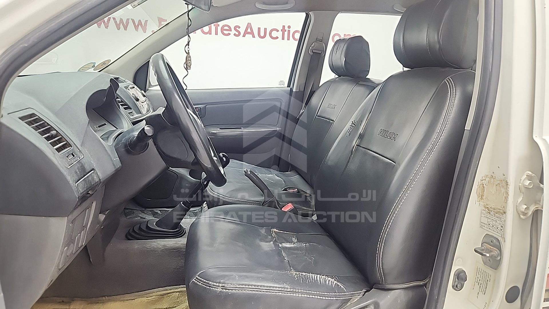 2015 TOYOTA HILUX VIN: MR0EX12G8F2357748