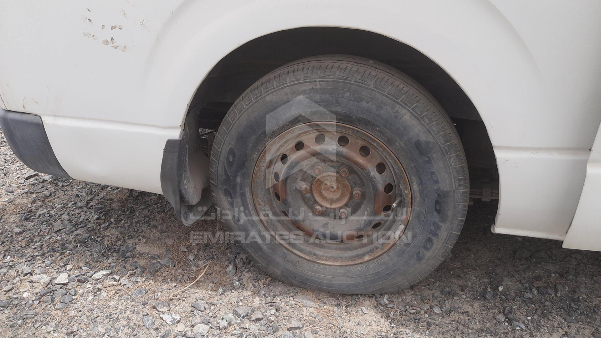 2009 TOYOTA HIACE VIN: JTGJX02P290024875