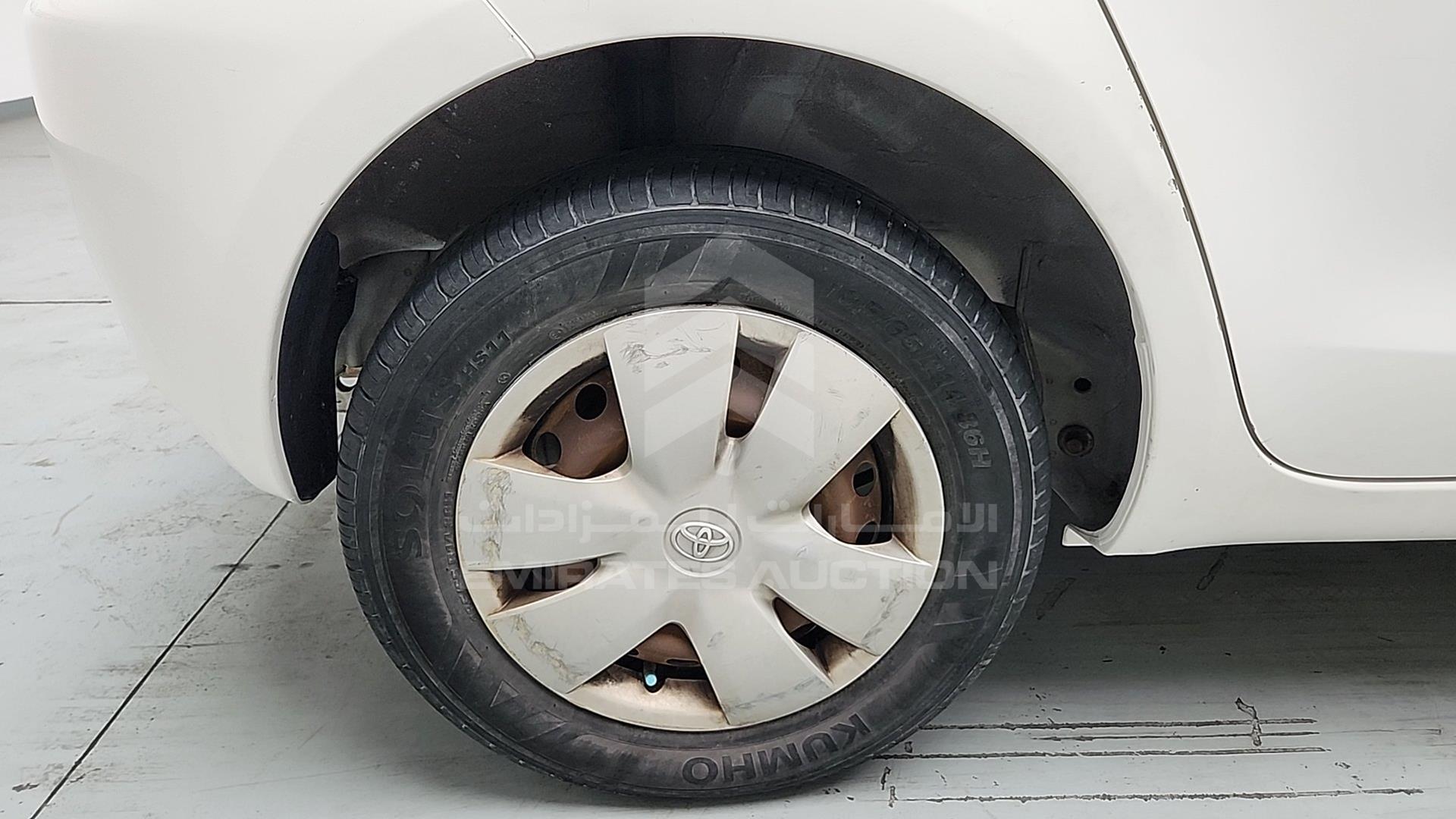 2008 TOYOTA YARIS VIN: JTDKW923185102750