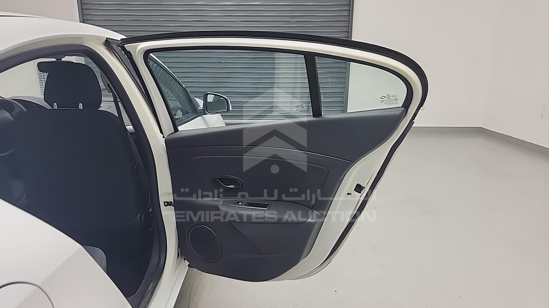 2014 RENAULT FLUENCE VIN: VF1LZLET1EC281995