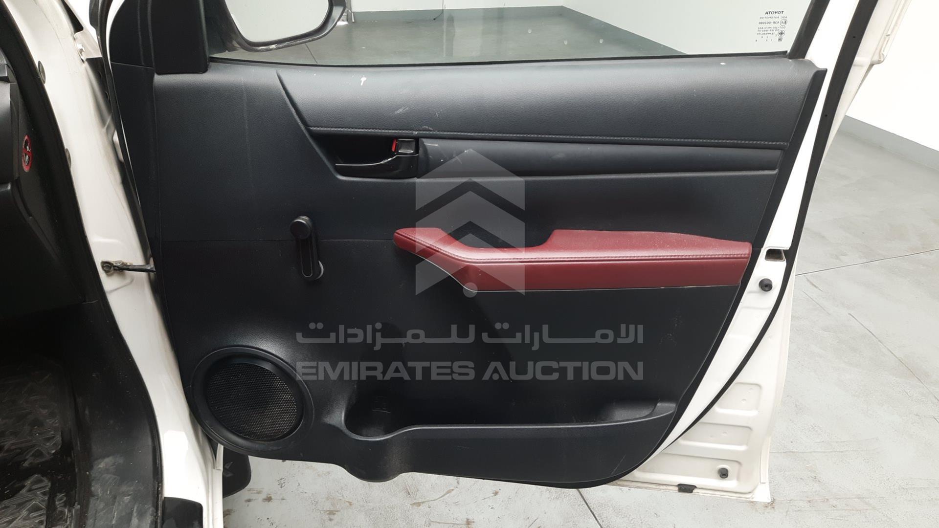 2017 TOYOTA HILUX VIN: MR0CX8CD3H0542227