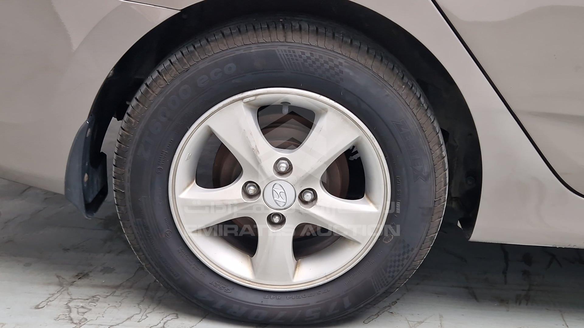 2015 HYUNDAI ACCENT VIN: KMHCT41DXFU662050